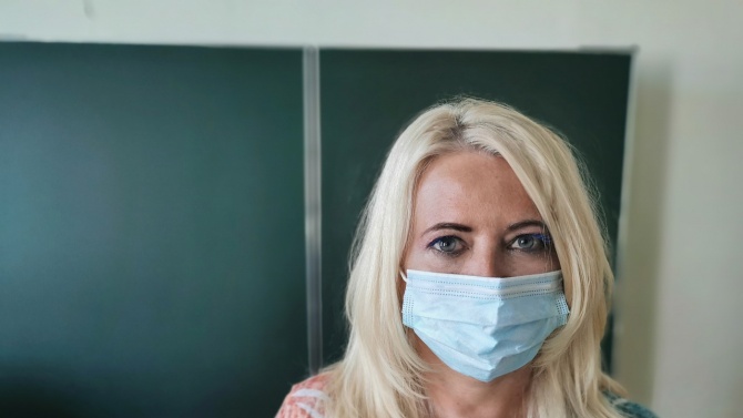 Учителка във Враца е дала положителна проба за коронавирус