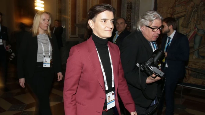 Досегашният сръбски премиер Ана Бърнабич получи нов мандат за съставяне