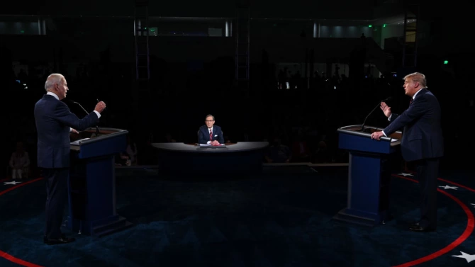 Вторият дебат между кандидатите за президент на САЩ Доналд Тръмп