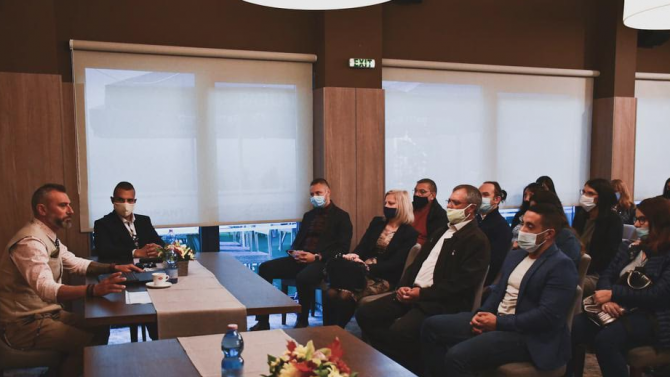Народният представител от ГЕРБ Калин Вельов проведе среща във Враца