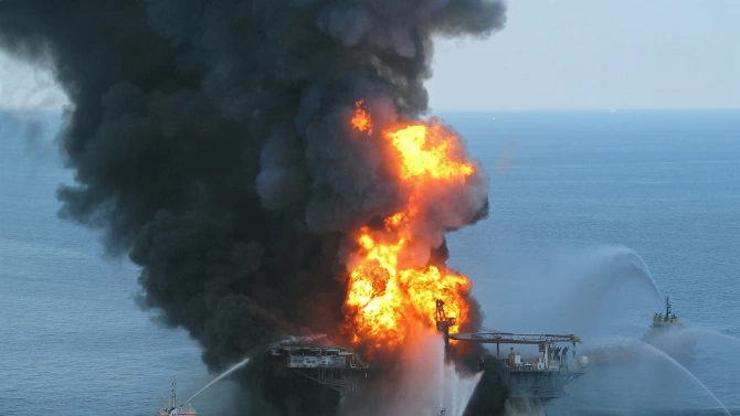 Експлозия стана днес на празен руски танкер в Азовско море