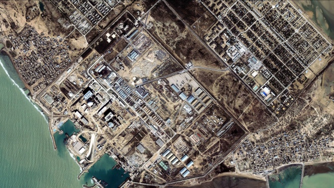 Сателитни снимки показват строителни дейности в ядрен комплекс в Иран