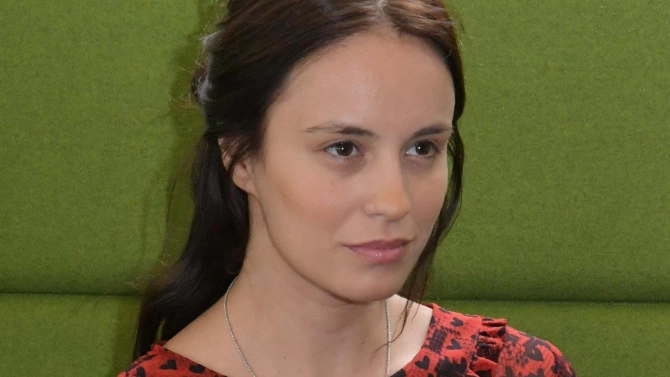 Радина Кърджилова Радина Кърджилова e българска актриса родена в град