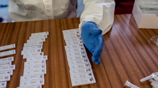 В Гърция са регистрирани рекордни 2166 новозаразени с коронавирус 