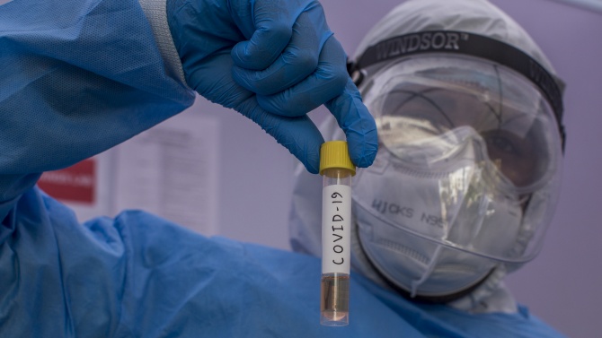 Трети пореден дневен рекорд за новозаразени с коронавируса в САЩ