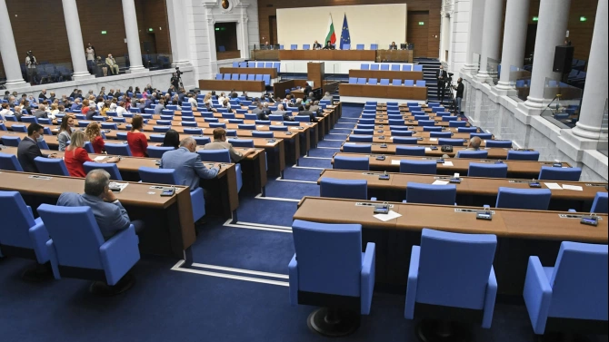 Министерството на труда и социалната политика внесе в парламента анализ