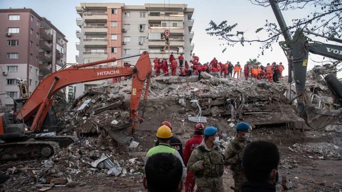 Турските власти са задържали вчера седем заподозрени свързани със строителството