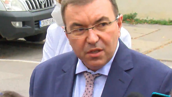 Министър проф. д-р Костадин Ангелов разкри пред медиите, че се