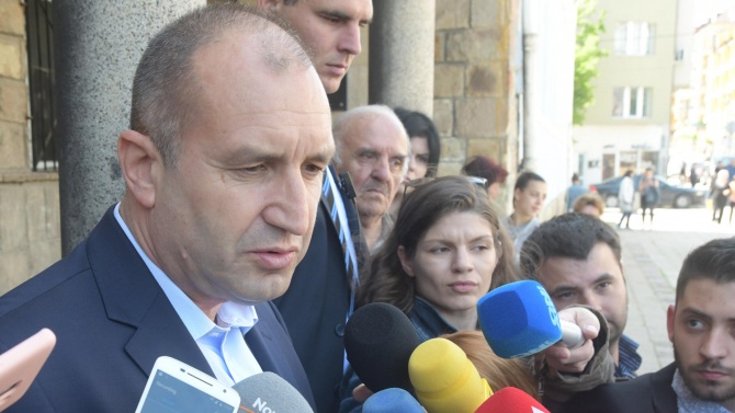 Президентът Радев изразява съболезнования на семейството и близките на Максим Минчев