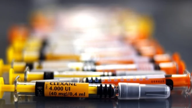 Здравният министър Костадин Ангелов заяви че допълнителни количества нискомолекулярен хепарин