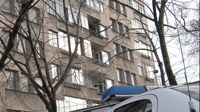 66 годишна жена се скочи от десетия етаж на блок в