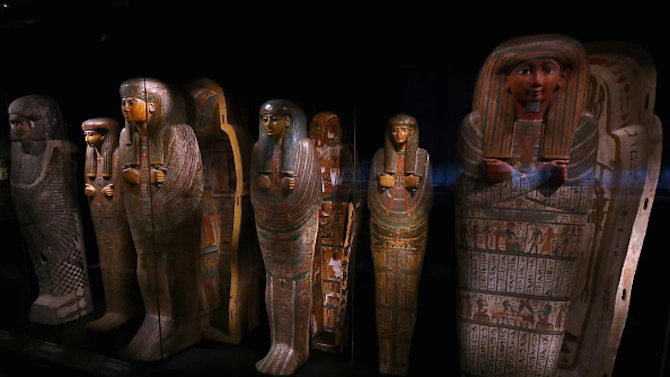 В Египет беше открита древна съкровищница от над 100 непокътнати