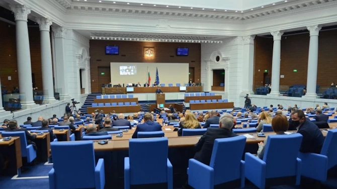Парламентът одобри на първо четене промените в Закона за хората