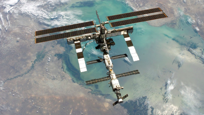 Товарният кораб "Дракон" ще се отправи към МКС на 5 декември