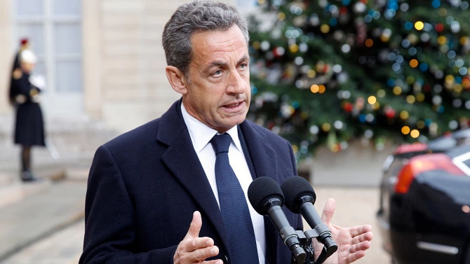 Бившият френски президент Никола Саркози   Никола Саркози Политик