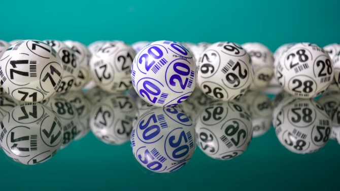 Властите в Южна Африка разследват необичаен джакпот от лотарията PowerBall