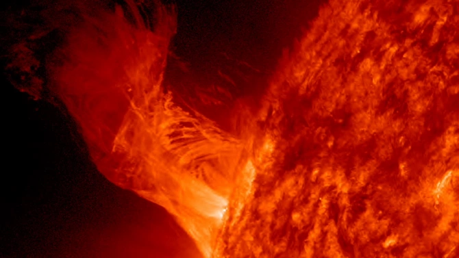 Специалисти регистрираха най силното изригване на Слънцето от три години съобщи