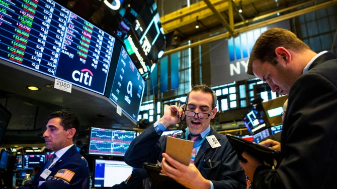 И трите водещи индекса на Нюйоркската фондова борса приключиха седмицата