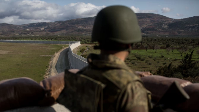 Турция е завършила изграждането на стена за сигурност с дължина