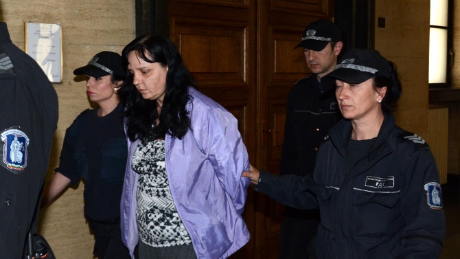 ВКС върна на апелативния съд в София делото срещу акушерката
