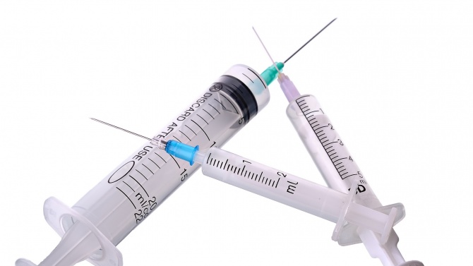  621 медицински чиновници от Хасково желаят ваксина против COVID-19 