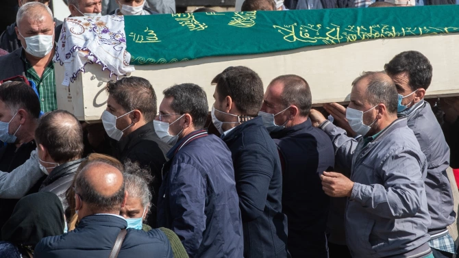 Около 200 души са участвали в погребението на Абдулах Анзоров