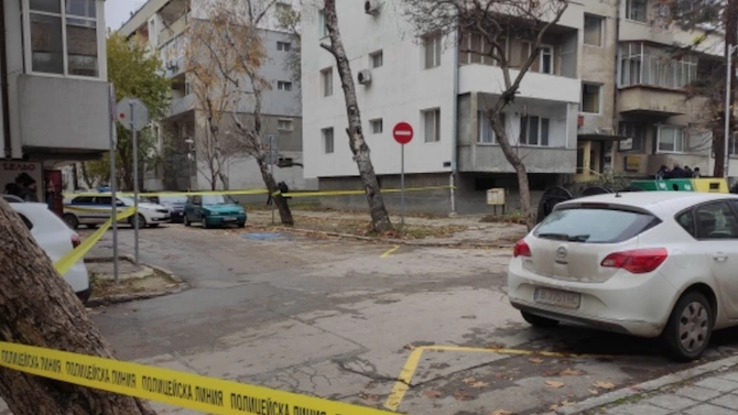 Апартаментът в центъра на Варна който бяха открити три трупа е