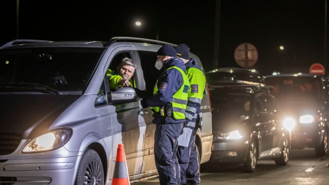 Хърватия продължи строгите мерки на границите си до 15 януари