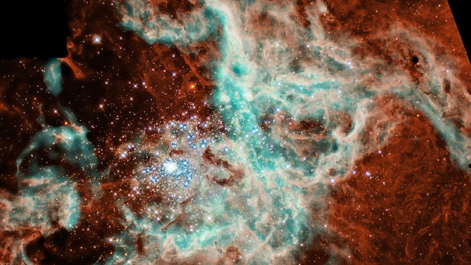 НАСА публикува 30 невиждани досега снимки заснети от телескопа Хъбъл