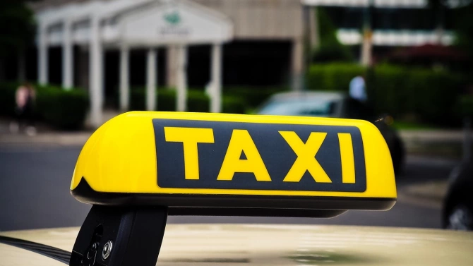 Годишният данък за таксиметров превоз в община Монтана намалява от