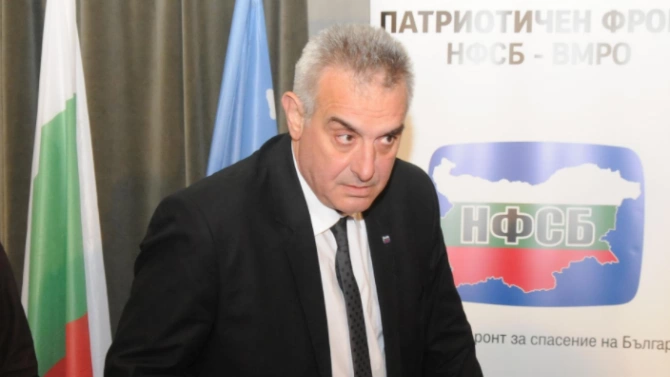 Снощи ни напусна депутатът от НФСБ Валентин Касабов. Народният представител загуби