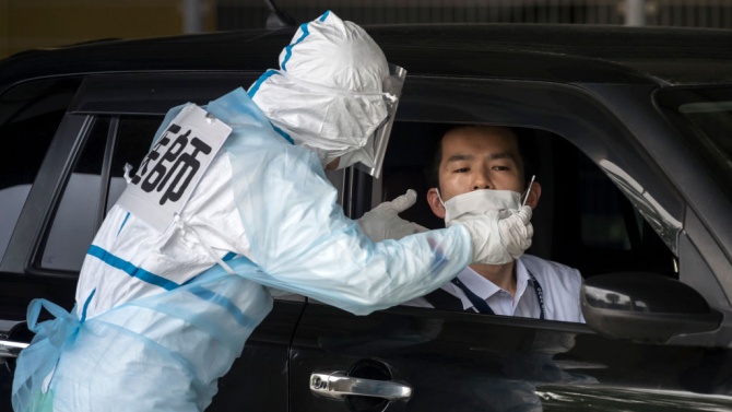 Най-малко 3877 заразени с коронавируса са открити в Япония през