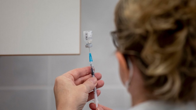  Ваксинация против COVID-19 стартира във Франция, Португалия, Норвегия, Словакия 