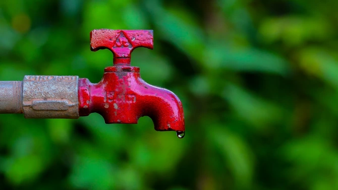 Питейната вода на Любимец е забранена за пиене и приготвяне