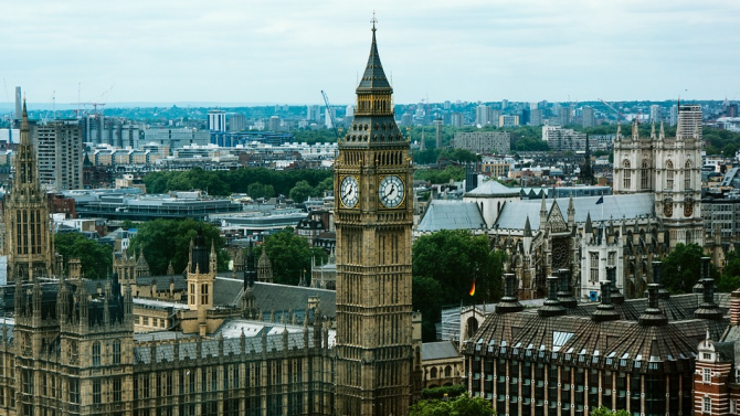 Кралица Елизабет Втора одобри законопроекта за бъдещите отношения между Обединеното