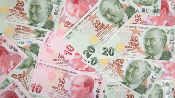 Турското правителство увеличи месечната минимална работна заплата за идната година