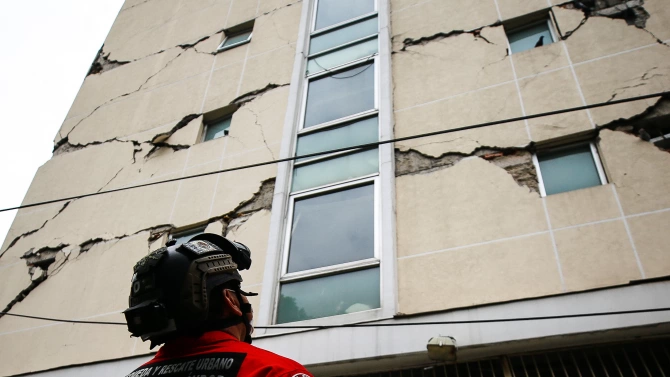 Словенските власти са установили незначителни повреди на няколко сгради след