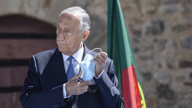 Португалският президент Марселу Ребелу де Соуза даде отрицателен тест за