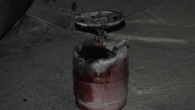 Експлозия вследствие изтичане на газ от бутилка нанесе щети в
