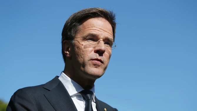 Правителството на Нидерландия е обявило за оставка предаде РИА Новости