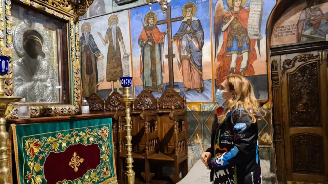 Вицепремиерът и министър на туризма посети Бачковския манастир Успение Богородично