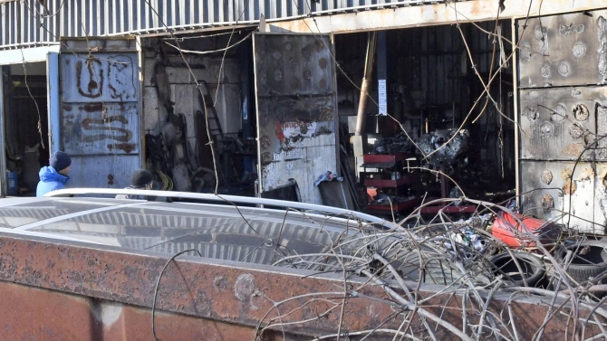 Експлозия на бойлер предизвика пожар в сервиз за автоклиматици Инциддентът