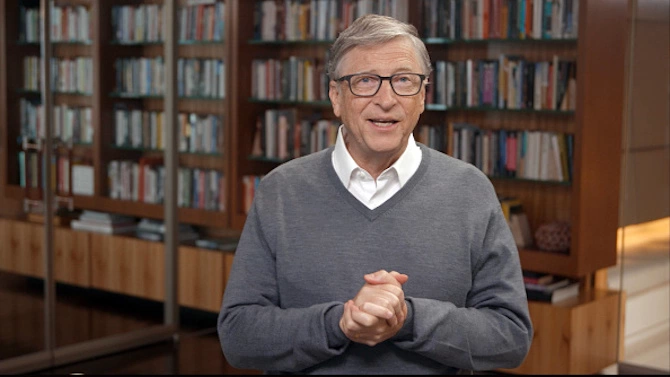 Четвъртият най богат човек в света Бил Гейтс изкупил без много шум