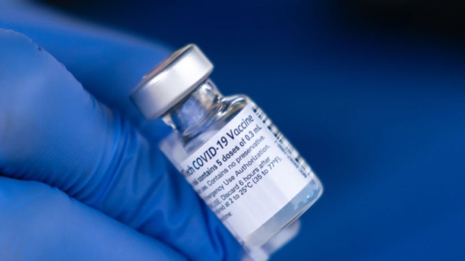  До седмици Лондон утвърждава четвърта ваксина против COVID-19 