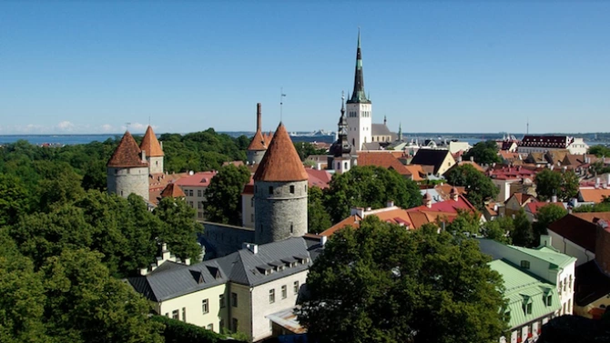 Естония има нова правителствена коалиция седмица и половина след като