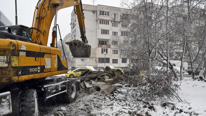 Продължава разрушаването на незаконните гаражи в София След акцията в