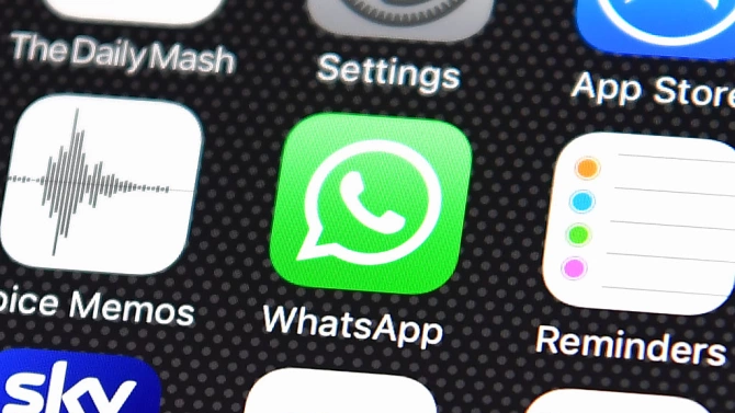Приложението за съобщения WhatsApp заяви в четвъртък че добавя биометрична