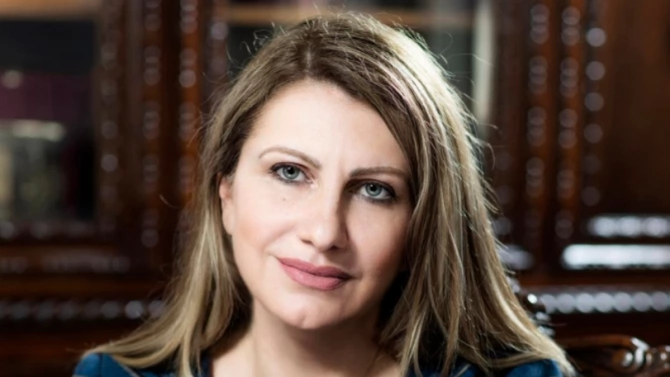 Министърът на правосъдието Десислава АхладоваДесислава Ахладова е родена през 1974