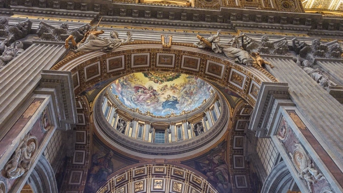 Ватиканските музеи включително Сикстинската капела съобщиха че ще отворят отново
