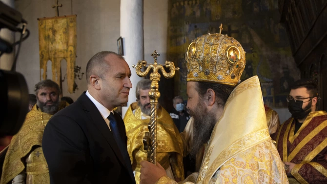 Президентът Румен Радев присъства на литургия по повод храмовия празник